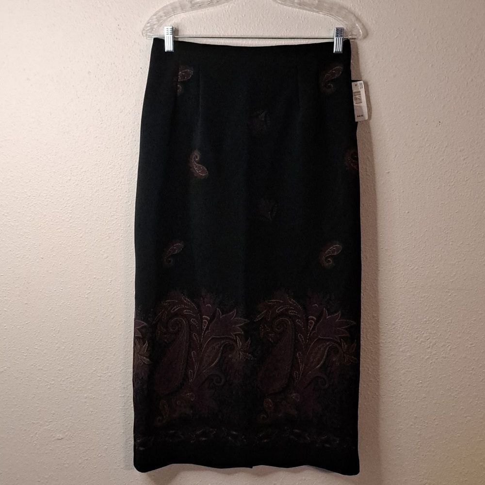 Briggs black and purple paisley skirt size 10 NWT